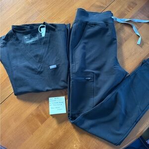 Black FIGS Scrubs Set